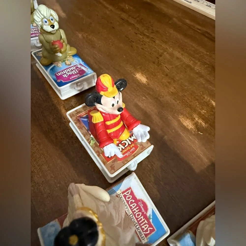 1998 McDonald’s Happy Meal Disney Vintage Bundle – Lot of 13 Figures VHS